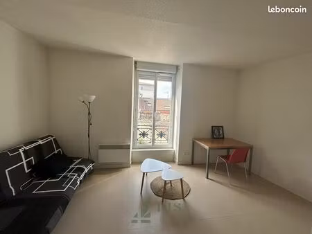 studio 1 pièce 22 m²