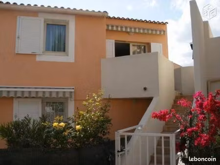 t2 à sète pour étudiant proche lycéé et iut