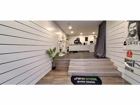 vente locaux professionnels 85.7 m² à sens (89100)  107 000 €