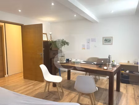 vente locaux professionnels 68 m² à nyons (26110)  195 000 €