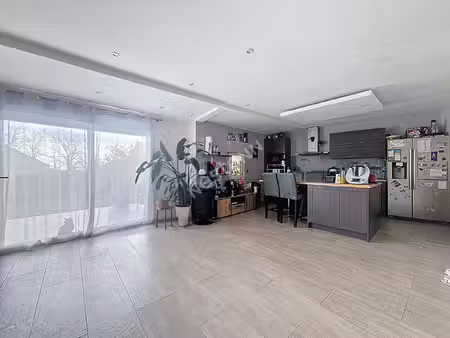 maison de charme à vendre à mareil en france - 5 pièces  132 m²