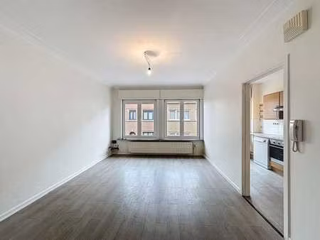 strombeek bever  superbe appt 1 ch + jardin + garage