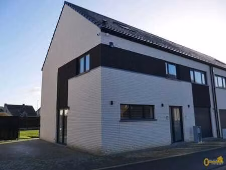 superbe maison avec jardin et garage. finitions impeccables!