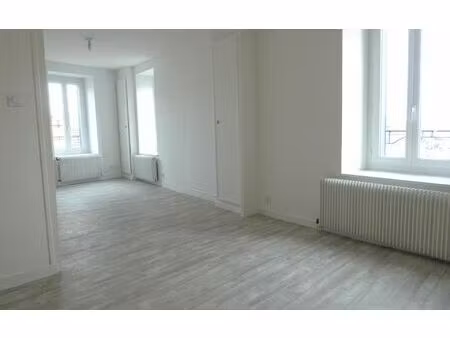 location appartement  m² t-2 à le creusot  460 €