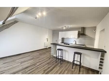 location appartement  m² t-3 à patay  610 €