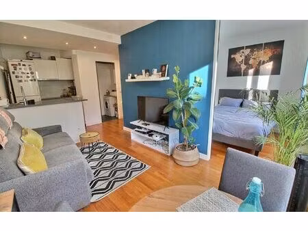 location appartement  33.59 m² t-2 à vincennes  1 200 €