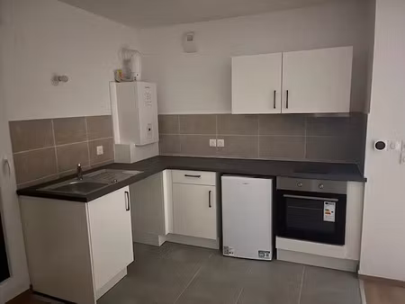 location appartement 1 pièce 28 m² à sennecey-lès-dijon (21800)  385 €