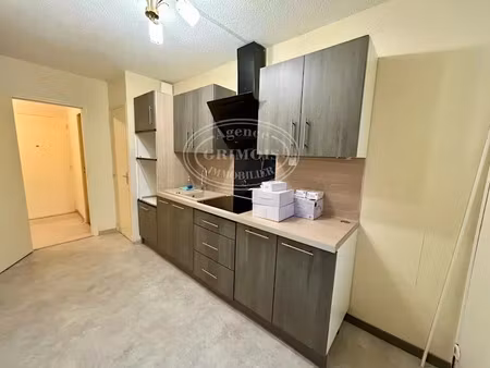 location appartement 3 pièces 69.71 m² à lézignan-corbières (11200)  600 €