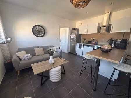 calas appartement meublé 2 pièce(s) avec garage