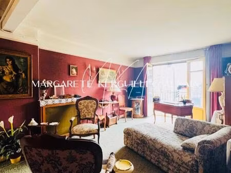 appartement de 3 pièces  2 chambres avec balcon  cave et box fermé