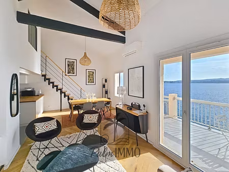 exceptionnel duplex t4 vue mer sur le port de sanary