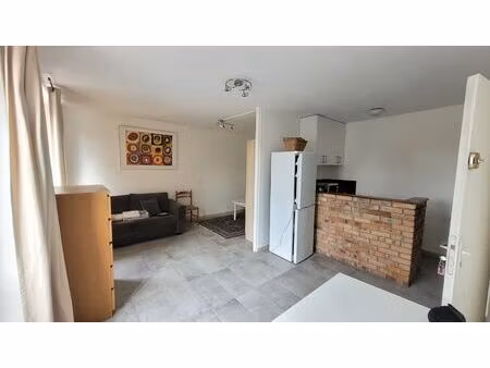 studio meublé calme et lumineux