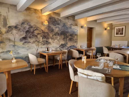 fonds restaurant et traiteur avec jardin arboré