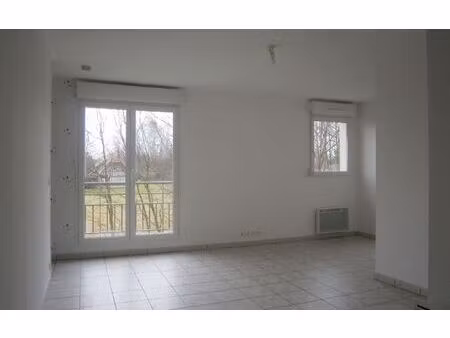 location appartement  m² t-2 à beuzeville  435 €