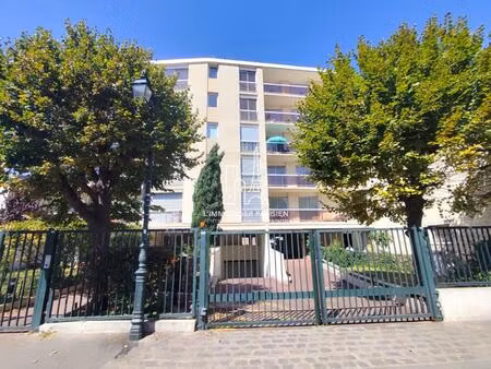 emplacement de parking à asnières-sur-seine (92600) - rue