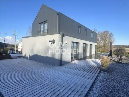 proximité amiens - maison d'environ 175m² avec garage et jardin