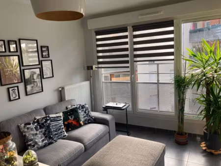 location meublée appartement 2 pièces 45 m² à venissieux (69200)  875 €