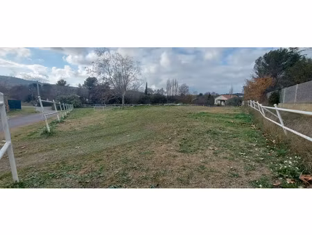 location terrain à batir 1400 m² à simiane-collongue (13109)  1 000 €