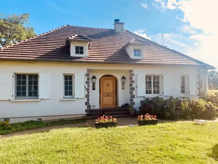 location meublée chambre 1 pièce 14 m² à busset (03270)  750 €