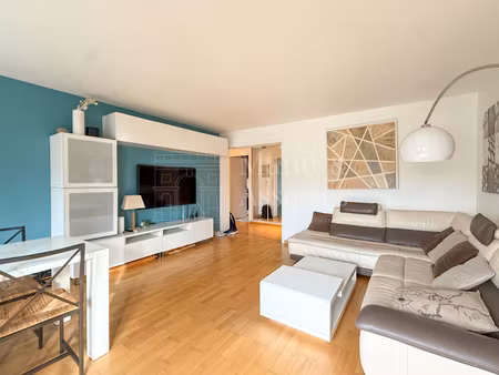 location meublée appartement 4 pièces 85 m² à suresnes (92150)  2 400 €