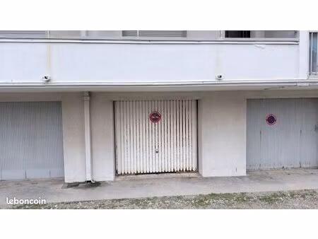 garage 23 m2 sur palavas