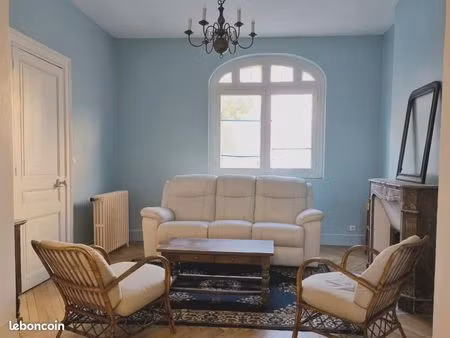 chambre 1 pièce 138 m²