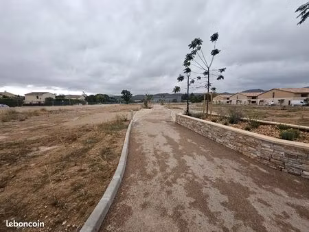 terrain 359 m² peyrolles en provence