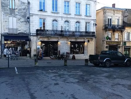 appartement t2   dans bel immeuble situé à cadillac/gne - 33410 -