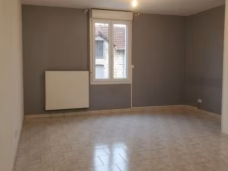 maison de village 3 pièces 70 m²