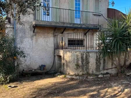 1300 (hors charge) quartier aiguelongue - appartement t4 lumineux au premier étage d’une v