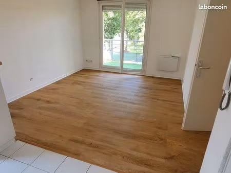 t2 38m2 avec balcon - quartier hôpital