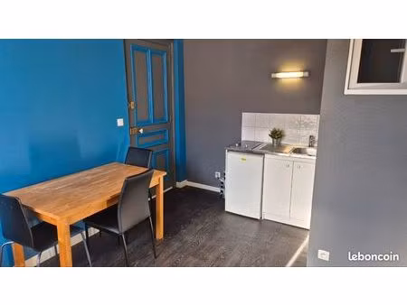 loue studio meublé proche centre et gare corbie