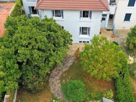 appartement avec jardin  cave et garage