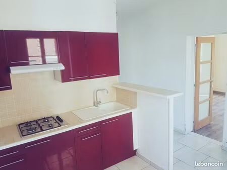 location t2 proximité saint sever