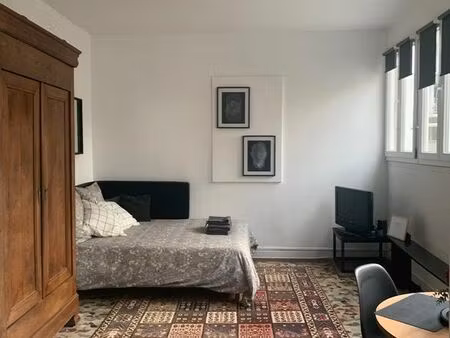 la maison du centre  studio (gaz  elec  eau  fibre inclus)