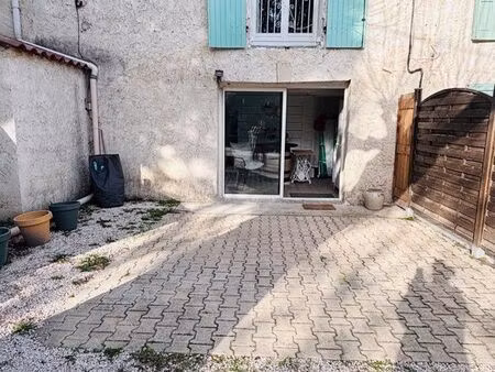 jolie maison mitoyenne de 2 pièces avec terrasse en campagne