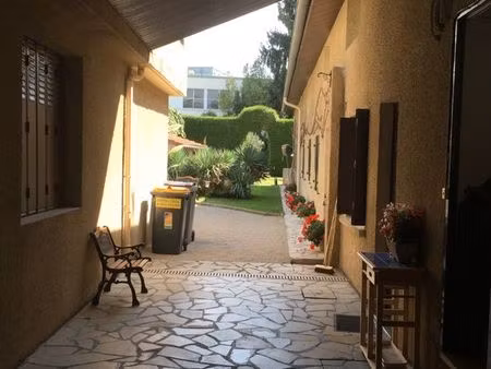 studio étudiant meublé