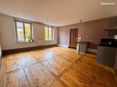 appartement 3 pièces 55 m²
