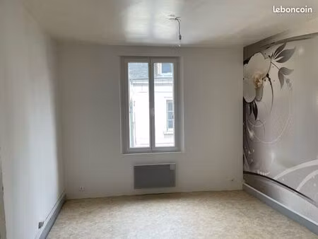 appartement 2 pièces sans ou avec local commercial en plus