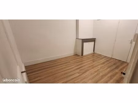 t3 rénové  12 rue centrale à pont de chéruy