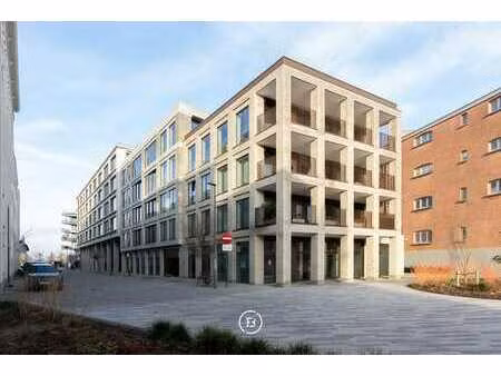 emplacement de parking souterrain triple