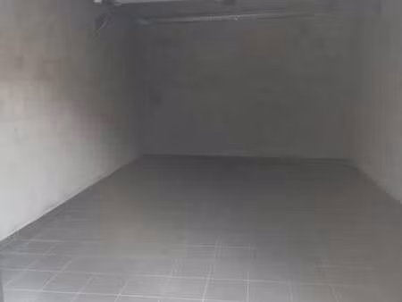 garage à louer