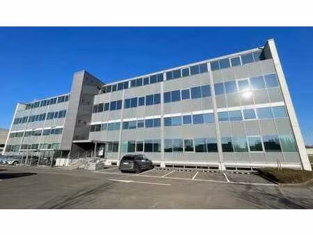 bureaux à louer dans l'immeuble de bureaux moderne bosuil à