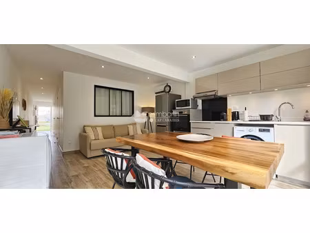 location appartement 3 pièces 50 m² à saint-martin (97150)  2 000 €