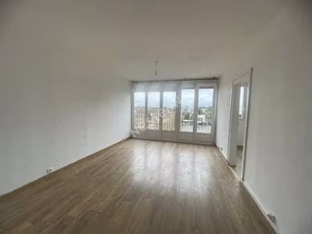 location appartement 3 pièces meublé à saint-herblain nord-sillon-thébaudières (44800) : à