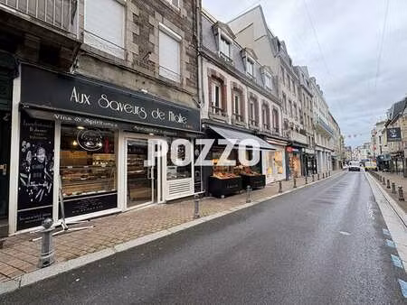 location bureaux et commerces à granville (50400) : à louer / 22m² granville