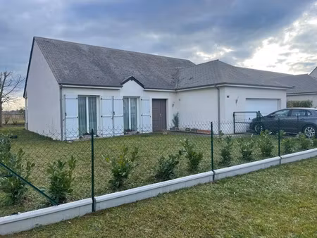 location maison 5 pièces 123 m² à cambes-en-plaine (14610)  1 290 €