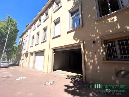 location parking 12 m² à saint-etienne (42000)  60 €