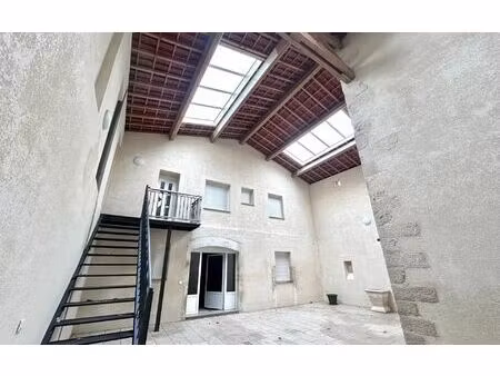 location appartement  m² t-4 à périgueux  650 €