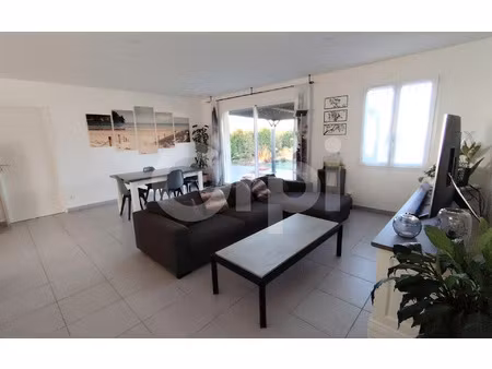 maison pisany m² t-4 à vendre  286 200 €